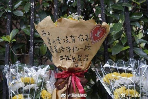 世体：巴萨决定让拉什福德穿14号球衣，号码曾属于克鲁伊夫、亨利